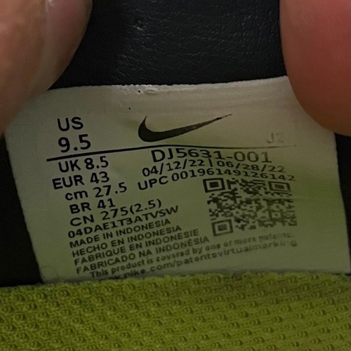 Nike Zoom Vapor 15 Academy football cleats like new, size 43, black