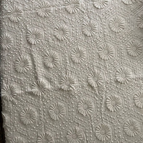 Knitted blanket artwork new with two pillowcases