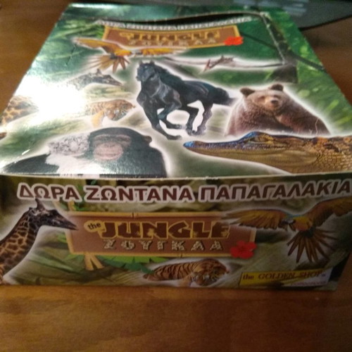 Golden Shop The Jungle 1st Edition new box with 50 sealed packs