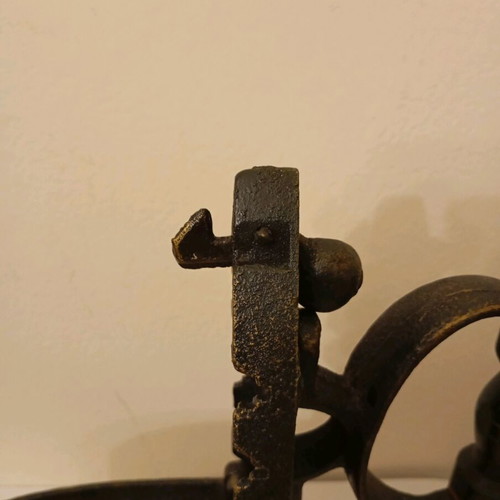 Σίδερο με κάρβουνα εποχής 1920 με βάση από αντιμόνιο