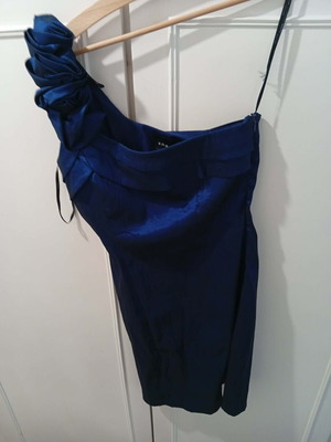 Evening dress blue electric SNAP large off-shoulder polyester like new