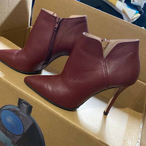 Leather ankle boots used with heel, red, size 37