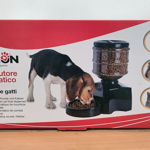 Camon automatic pet feeder for cats and dogs