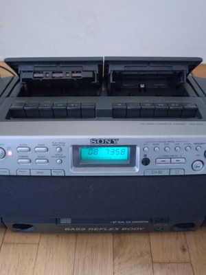 Sony CFD-W57L radio cassette player used, fully functional