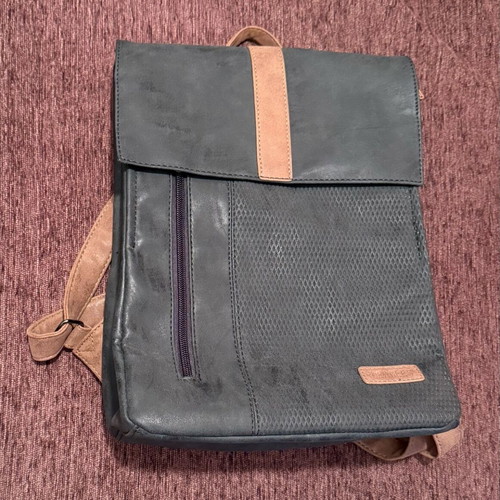 Beagles backpack bag like new, black and brown