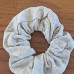 Scrunchies gray like new