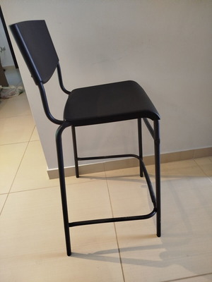 IKEA STIG bar stools set of 5 like new, 63cm fixed height