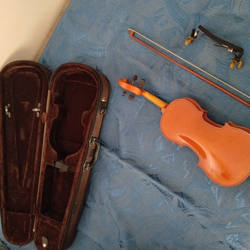Violin like new with case and bow