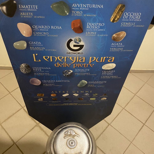 Beaver Automatic Vending Machine like new with semi-precious stones