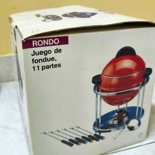 Fondue set 11 pieces, new condition