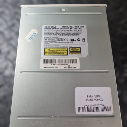 Cd-RW drive WRR-4848 IDE used with volume control and AUX port