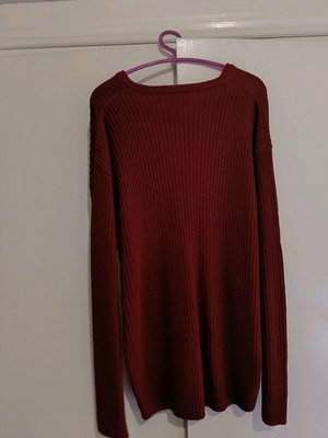 Canda wool sweater size XL like new, red