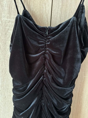 Mini velvet dress Zara size small like new, black