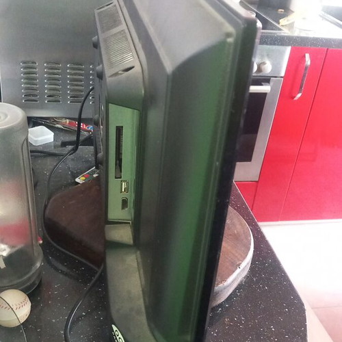 Arielli 24 Inch TV like new