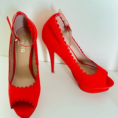 Kurt Geiger stiletto sandal red like new, size 39