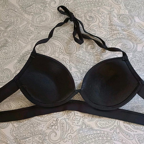 H&M push swimsuit like new, size Medium 75B, cut out effect