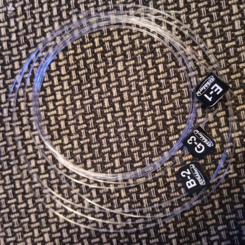 3 guitar strings new