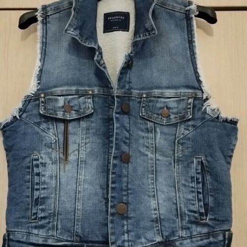 Reserved denim sleeveless vest like new with fur lining