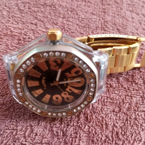Women's watch used, quartz with crystals