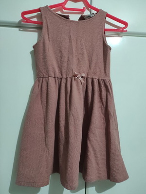 Παιδικό φόρεμα H&M 6-8 ετών 128cm σαν καινούργιο, απαλό καφέ