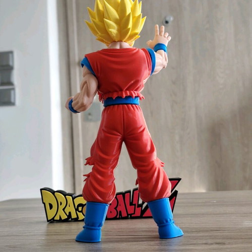 Collectible Goku Super Saiyan 3D Print Figure with Custom Base new