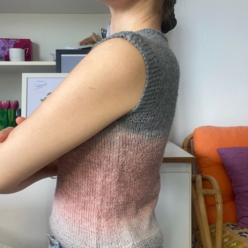 Handmade knit crop top like new, size S-M, gray and pink