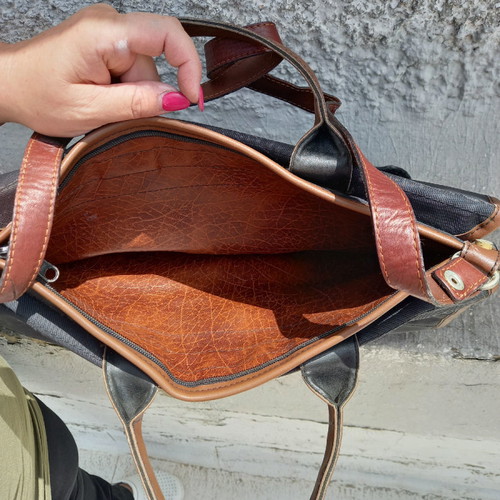 Large bag used with many compartments