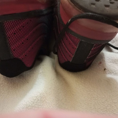 Nike athletic shoes used, size 39, pink and purple