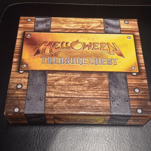 Helloween Treasure Chest Box Set used, limited edition 3CD metal