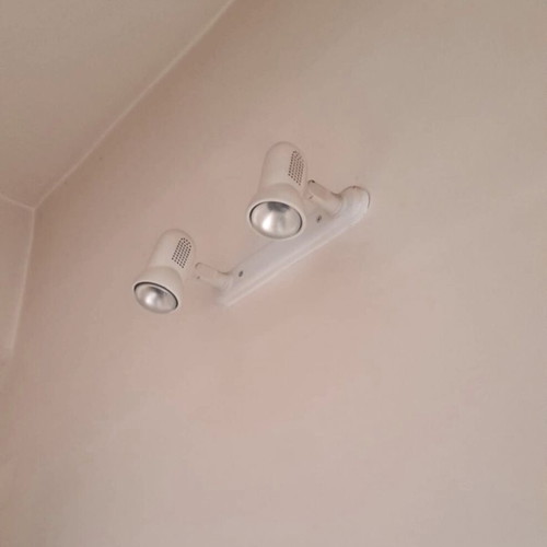 Double wall spot light used vintage white with adjustable heads