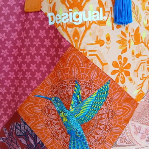 Desigual fabric shoulder bag like new, colorful design
