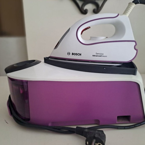 Bosch Sensixx B20L TDS2010 steam ironing system like new, 4.5 bar, 2300W