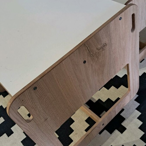 Children's desk and bookshelf set like new