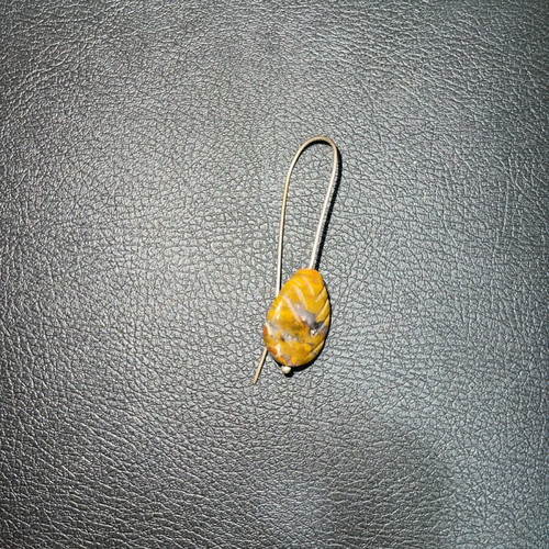 Earring used brown