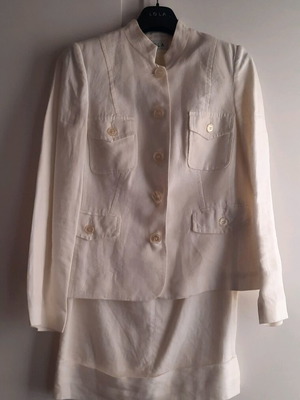 Lola suit set 100% linen size 36 like new, white jacket and skirt