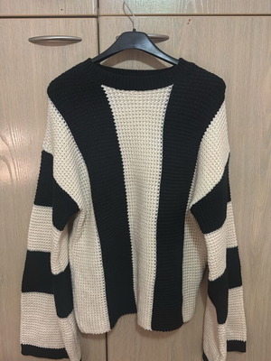 Striped sweater like new, bell sleeve, size S