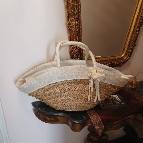 Straw shoulder bag new, beige, large with lace and fabric flower