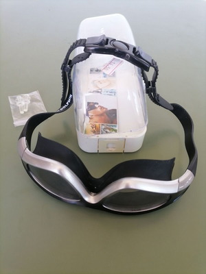 New Dolfin snorkeling mask black silicone straps