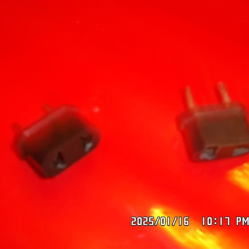 Plug adapters used, set of 3 pieces