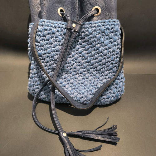 Knitted handmade shoulder bag blue new with leather details
