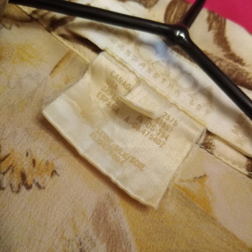Escada vintage silk shirt like new, unique design