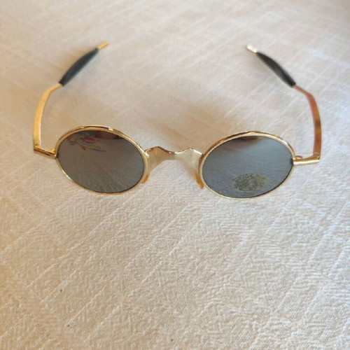 Vintage 90s Sunglasses Italy Design new, gold frame, UV 400 protection