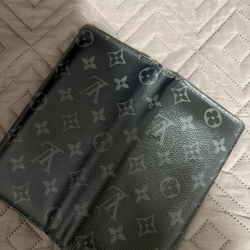 Louis Vuitton wallet used, black