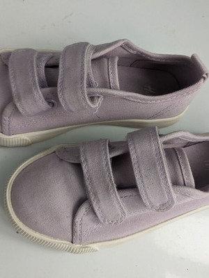 H&M girls' sneakers used purple size 27 with scratches