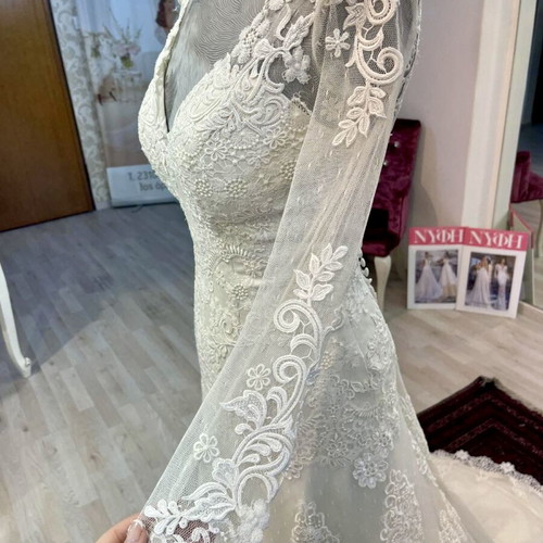 Wedding dress with lace vintage style, like new, size L