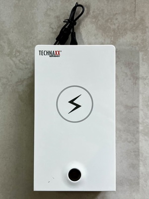 Technaxx TX-148 UV Anti-Virus Disinfection Box like new with wireless charger