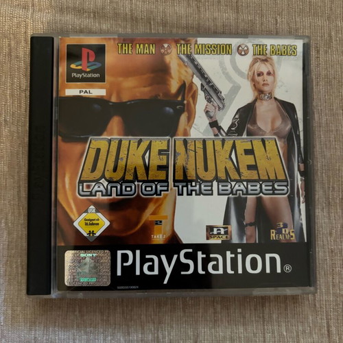 Duke Nukem Land of the Babes PlayStation 1 game used, complete