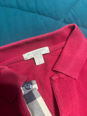 Burberry T-shirt Small like new, pink, age 16