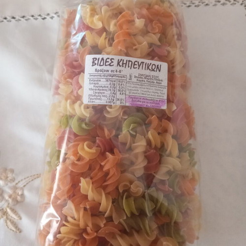 Colored pasta spirals