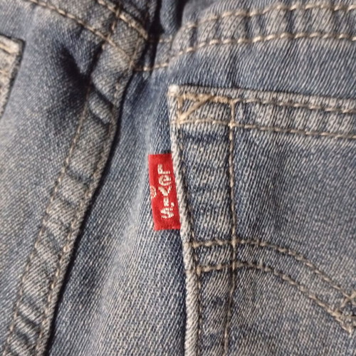 Levis elastic jeans 24m like new